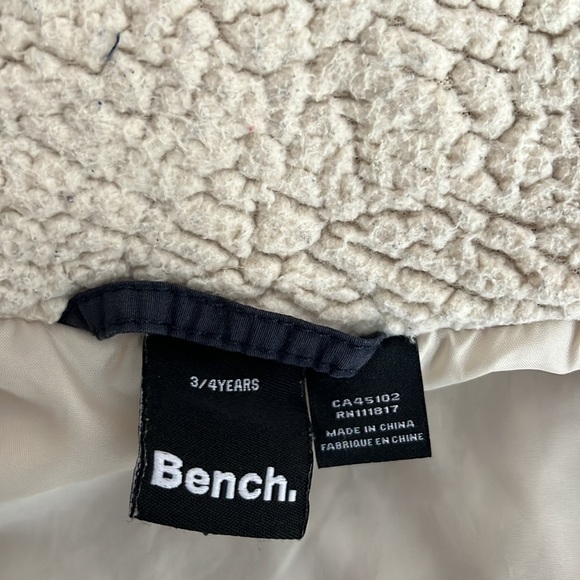 Kids Bench Jacket - Picture 3 of 5